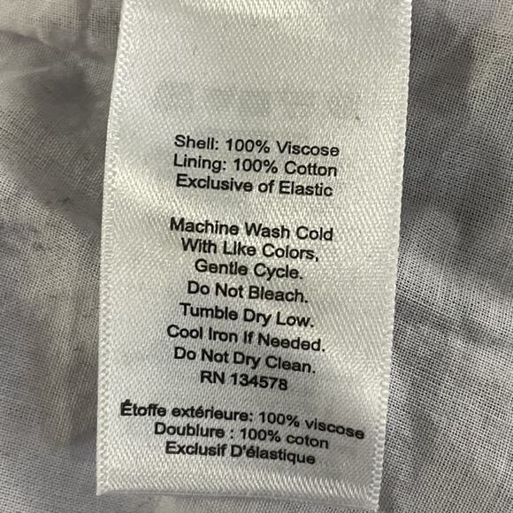 Vineyard Vines Smocked Dot Stripe Tiered Skirt Size 2T - Picture 8 of 8